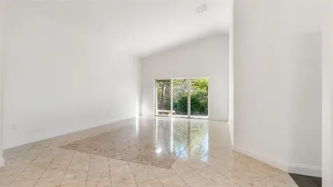 19820 SW 7th Place Pembroke Pines FL 33029