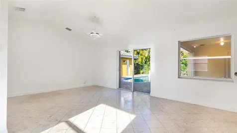 19820 SW 7th Place Pembroke Pines FL 33029
