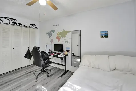 11970 NW 11th Street Pembroke Pines FL 33026