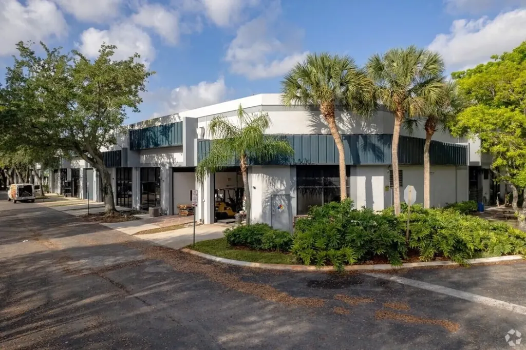 6741 W Sunrise Boulevard Plantation FL 33313