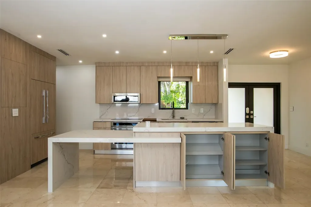 1806 NE 22nd Terrace Fort Lauderdale FL 33305