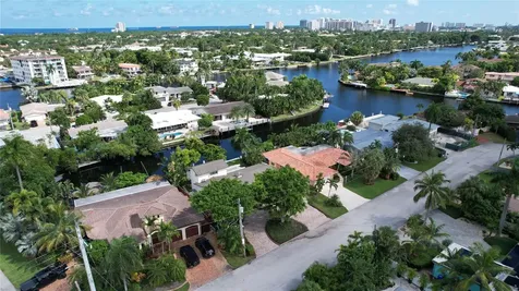 1806 NE 22nd Terrace Fort Lauderdale FL 33305