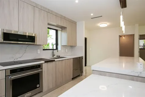 1806 NE 22nd Terrace Fort Lauderdale FL 33305