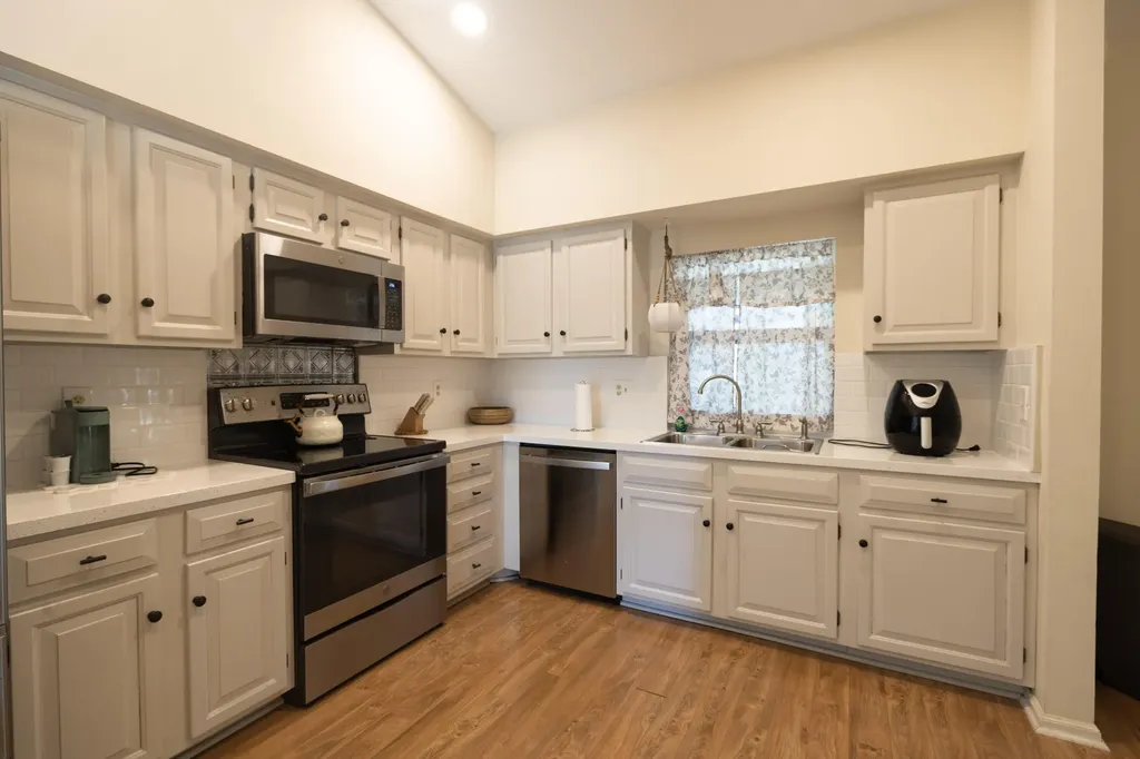 10195 Greentrail Drive Boynton Beach FL 33436