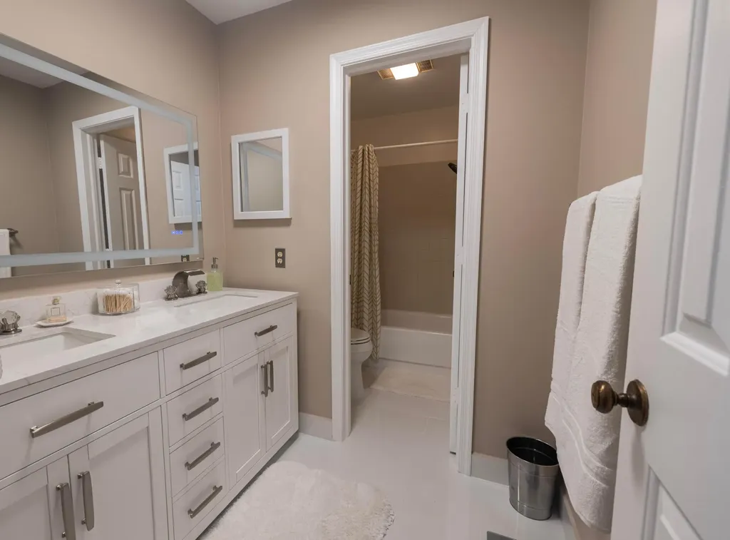 10195 Greentrail Drive Boynton Beach FL 33436