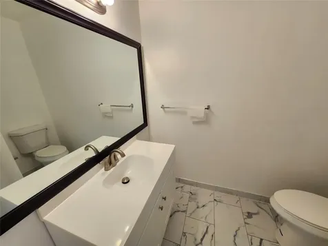 9421 NW 15th Street Pembroke Pines FL 33024