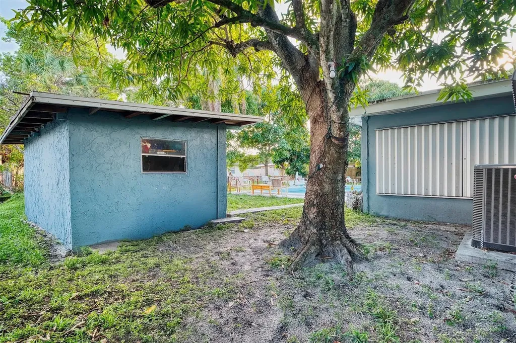 3820 SW 10th Court Fort Lauderdale FL 33312