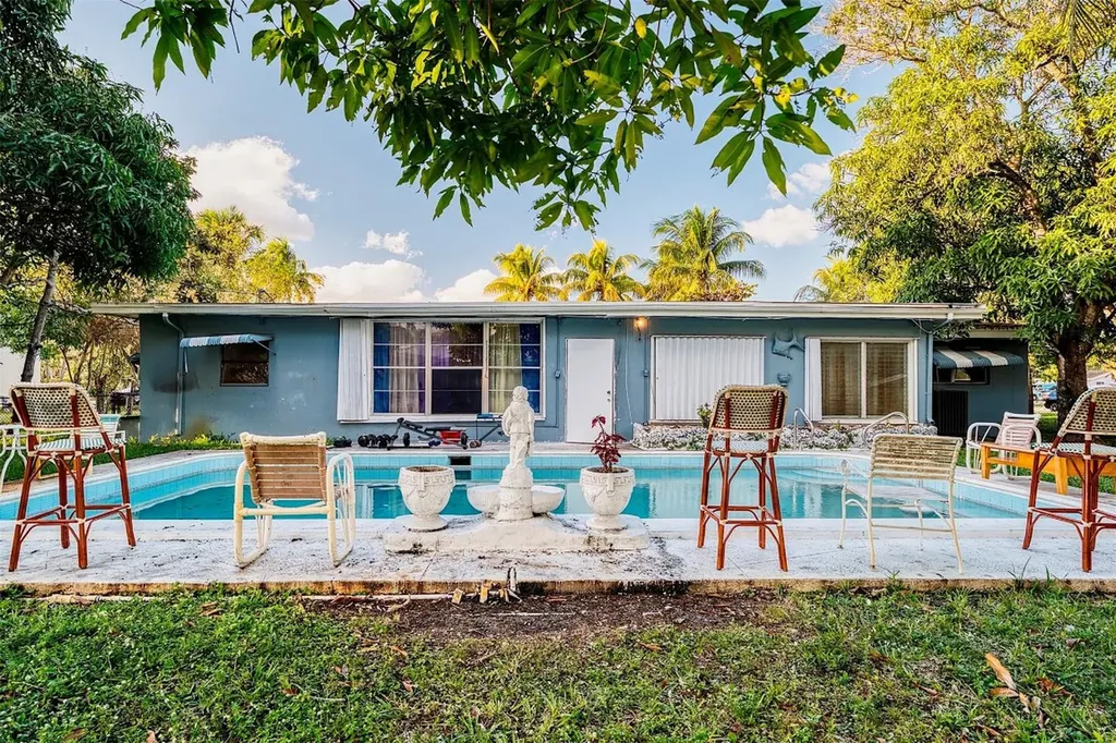 3820 SW 10th Court Fort Lauderdale FL 33312