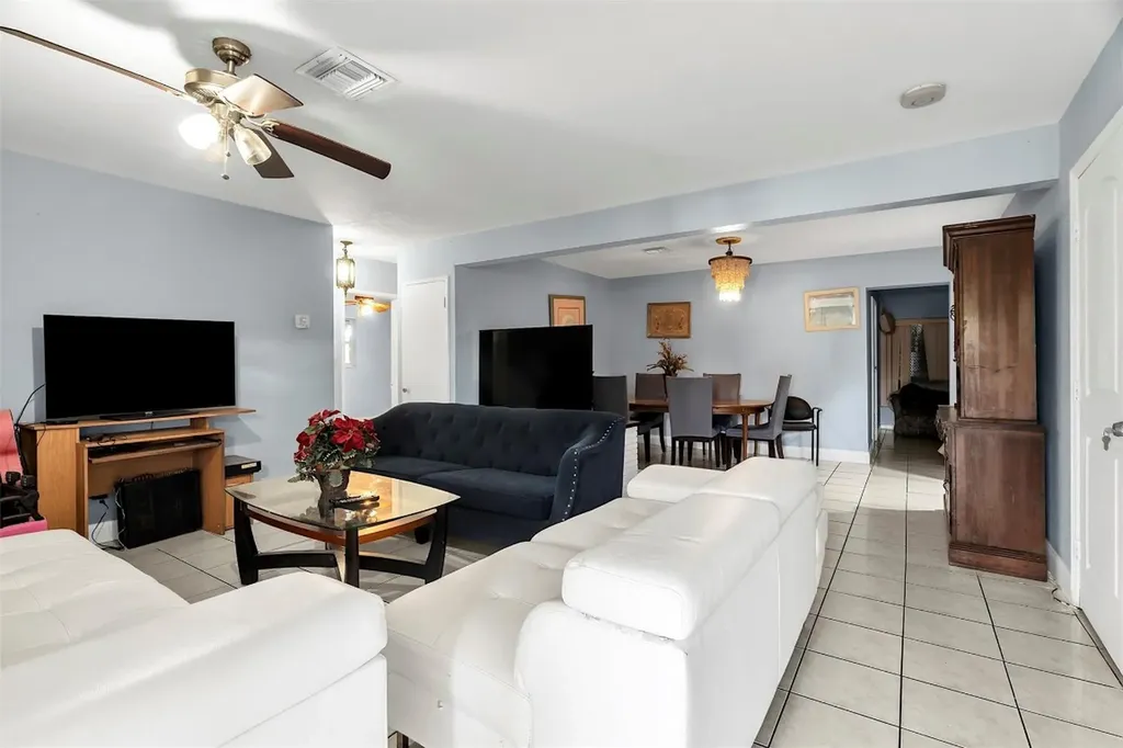 3820 SW 10th Court Fort Lauderdale FL 33312