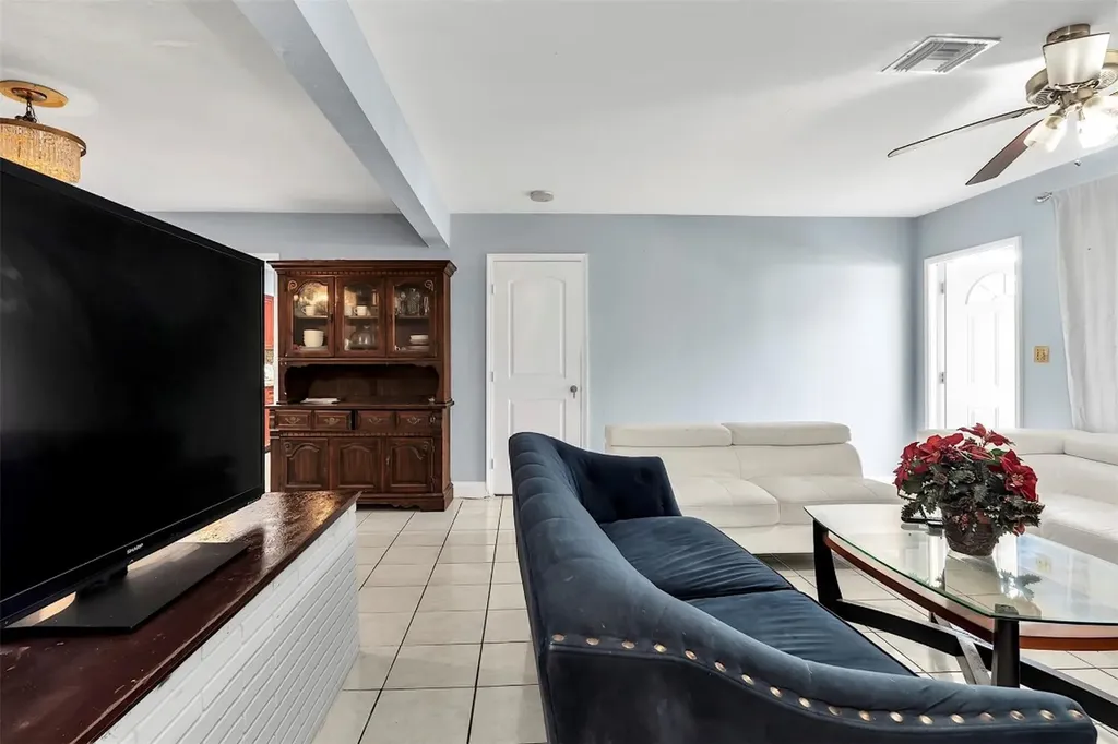3820 SW 10th Court Fort Lauderdale FL 33312