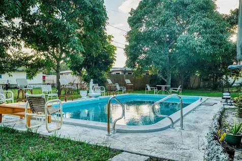 3820 SW 10th Court Fort Lauderdale FL 33312