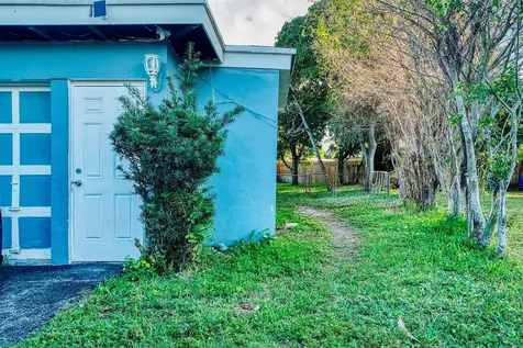 3820 SW 10th Court Fort Lauderdale FL 33312