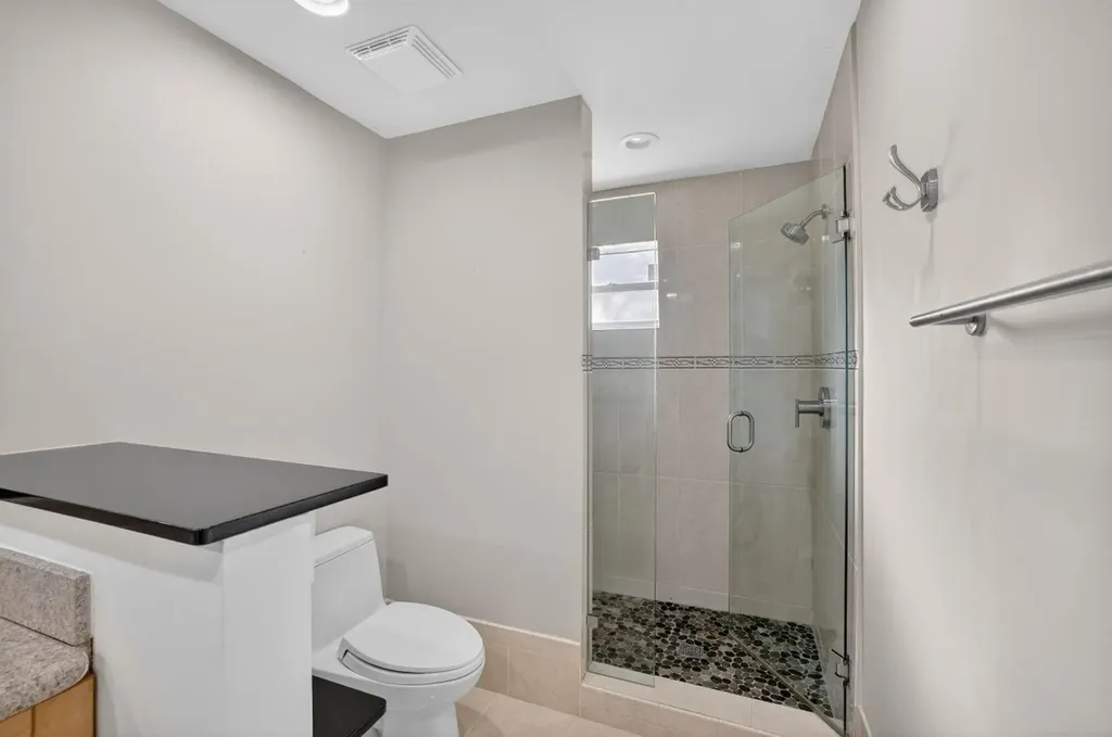 2317 NE 12th Street Fort Lauderdale FL 33304