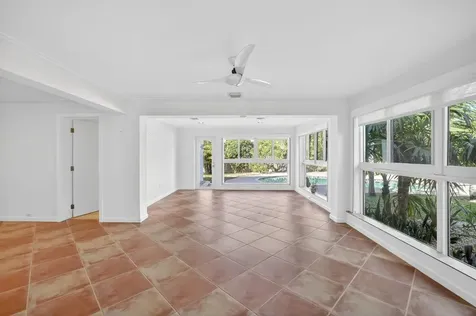 2317 NE 12th Street Fort Lauderdale FL 33304