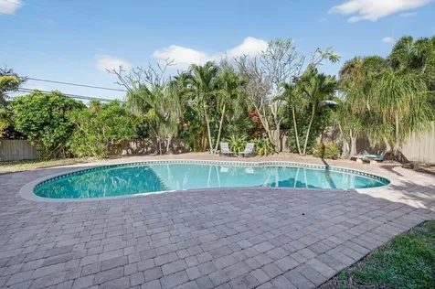 2317 NE 12th Street Fort Lauderdale FL 33304