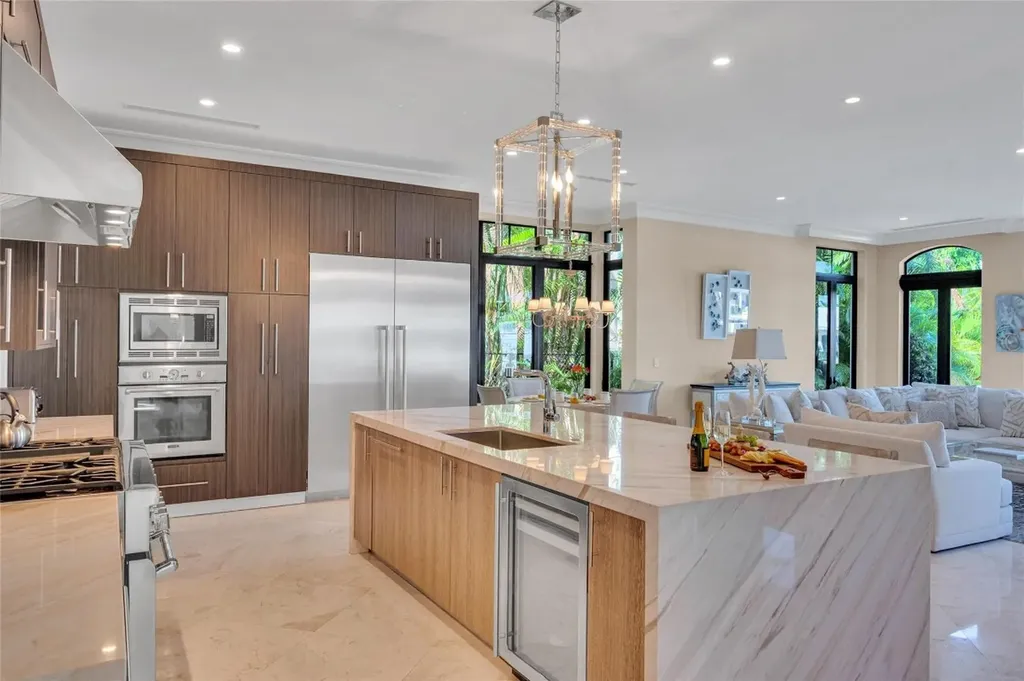156 Fiesta Way Fort Lauderdale FL 33301