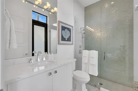156 Fiesta Way Fort Lauderdale FL 33301