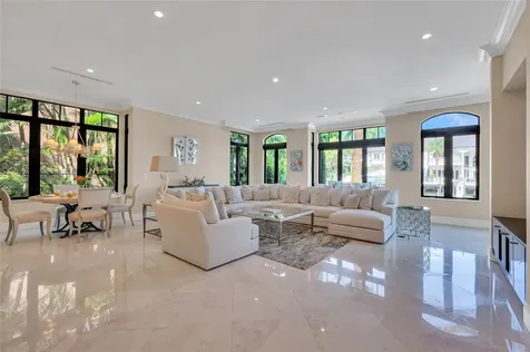 156 Fiesta Way Fort Lauderdale FL 33301