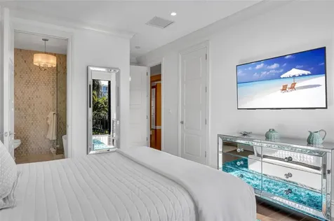 156 Fiesta Way Fort Lauderdale FL 33301