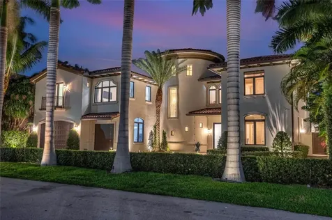 156 Fiesta Way Fort Lauderdale FL 33301