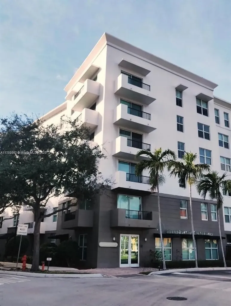 2401 NE 65th Street Fort Lauderdale FL 33308