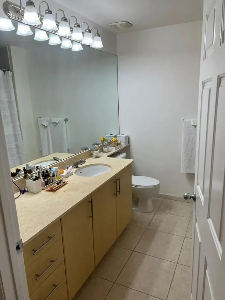 2401 NE 65th Street Fort Lauderdale FL 33308