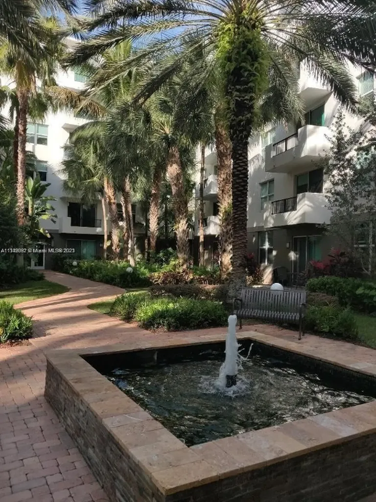 2401 NE 65th Street Fort Lauderdale FL 33308