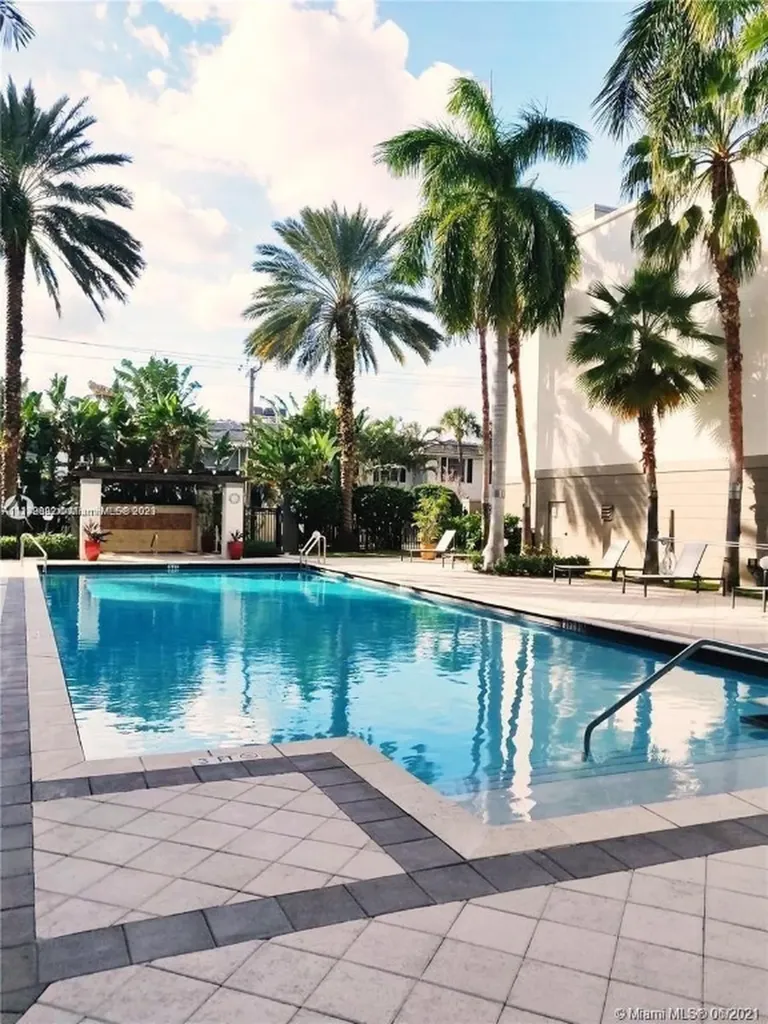 2401 NE 65th Street Fort Lauderdale FL 33308