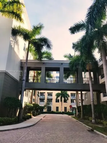 2401 NE 65th Street Fort Lauderdale FL 33308