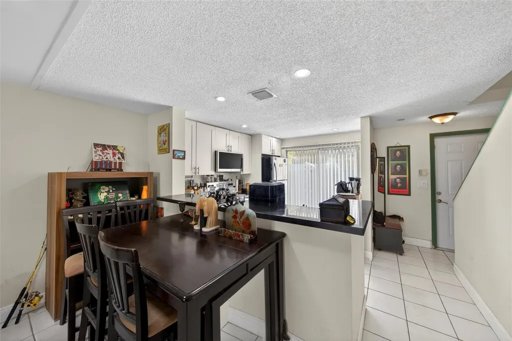 127 SW 3rd Street Pompano Beach FL 33060