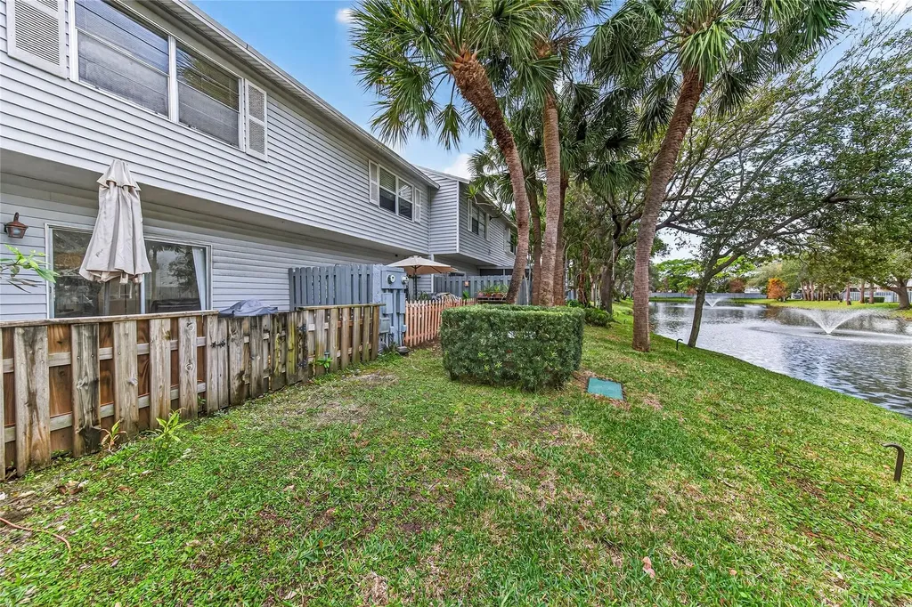 127 SW 3rd Street Pompano Beach FL 33060