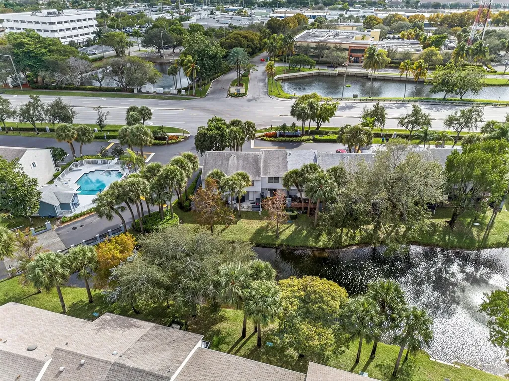 127 SW 3rd Street Pompano Beach FL 33060