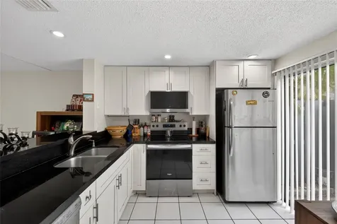 127 SW 3rd Street Pompano Beach FL 33060
