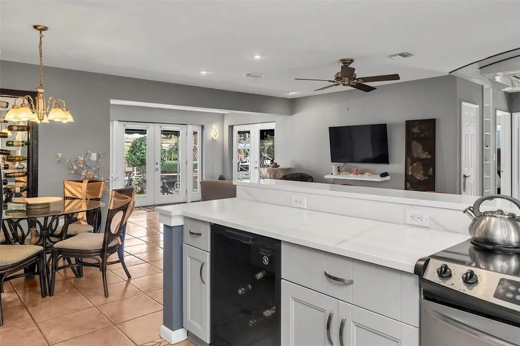 2100 SW 23rd Terrace Fort Lauderdale FL 33312