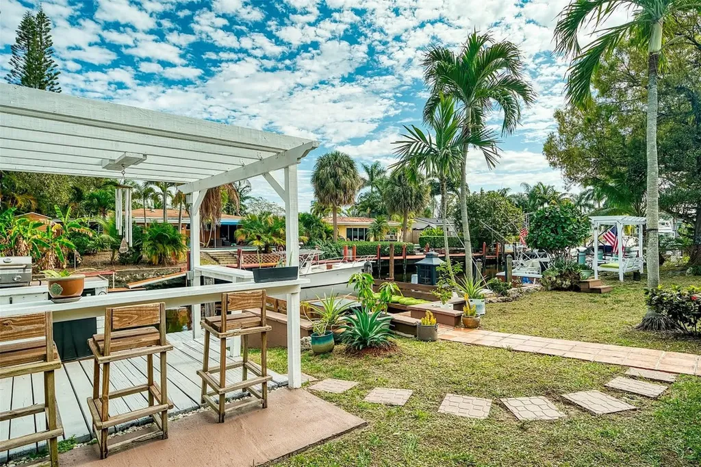 2100 SW 23rd Terrace Fort Lauderdale FL 33312
