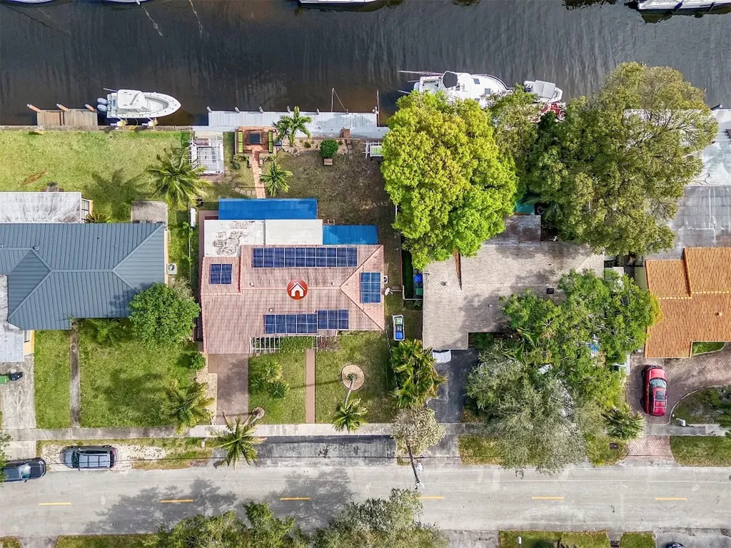 2100 SW 23rd Terrace Fort Lauderdale FL 33312