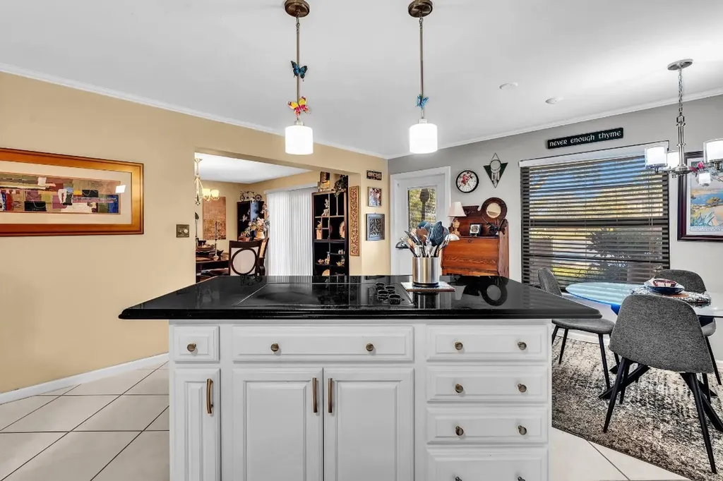 9050 Jacaranda Lane Plantation FL 33324