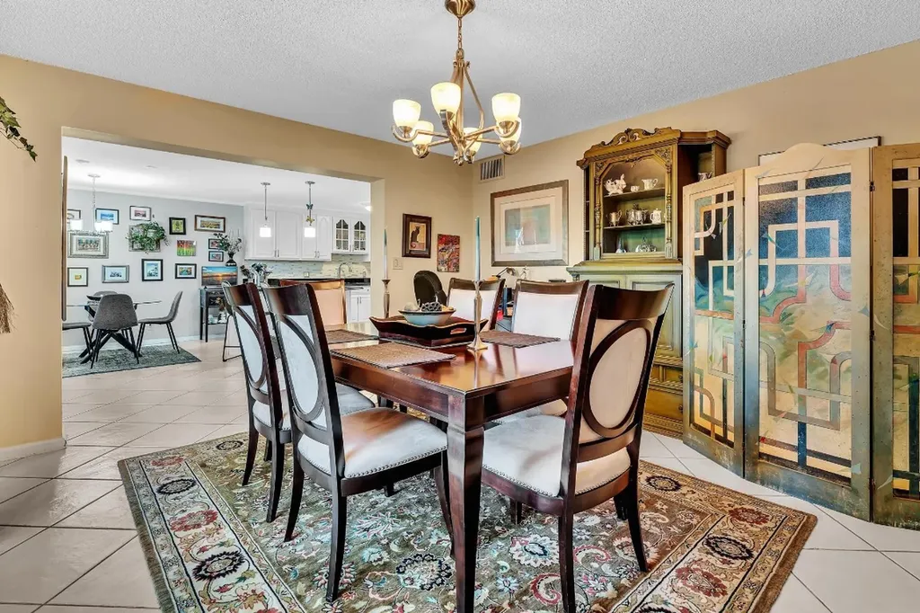 9050 Jacaranda Lane Plantation FL 33324