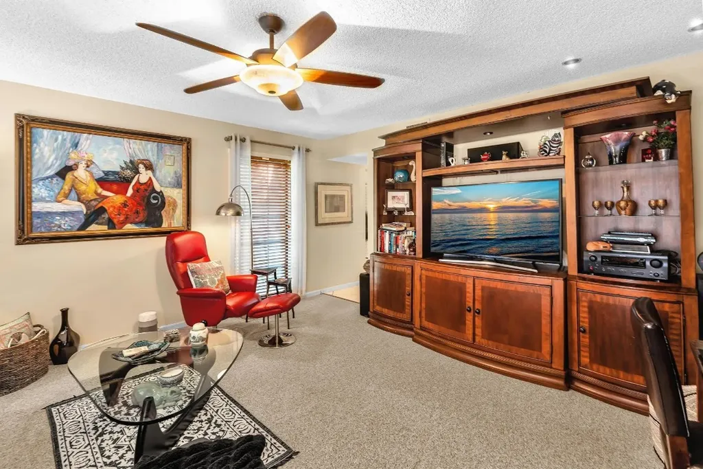 9050 Jacaranda Lane Plantation FL 33324