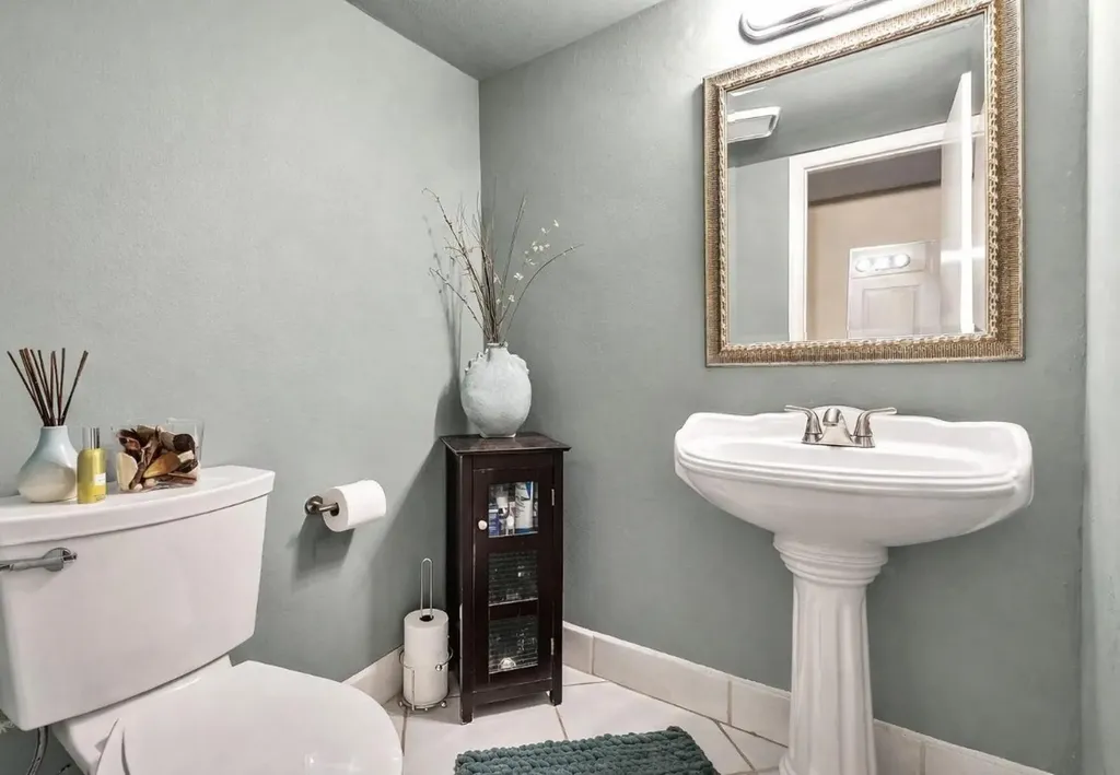 9050 Jacaranda Lane Plantation FL 33324