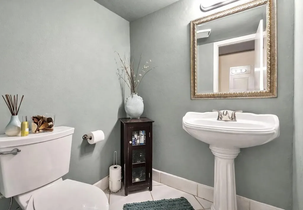 9050 Jacaranda Lane Plantation FL 33324