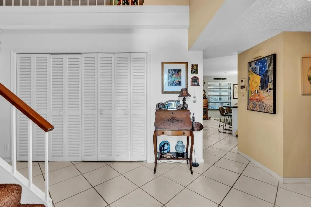 9050 Jacaranda Lane Plantation FL 33324