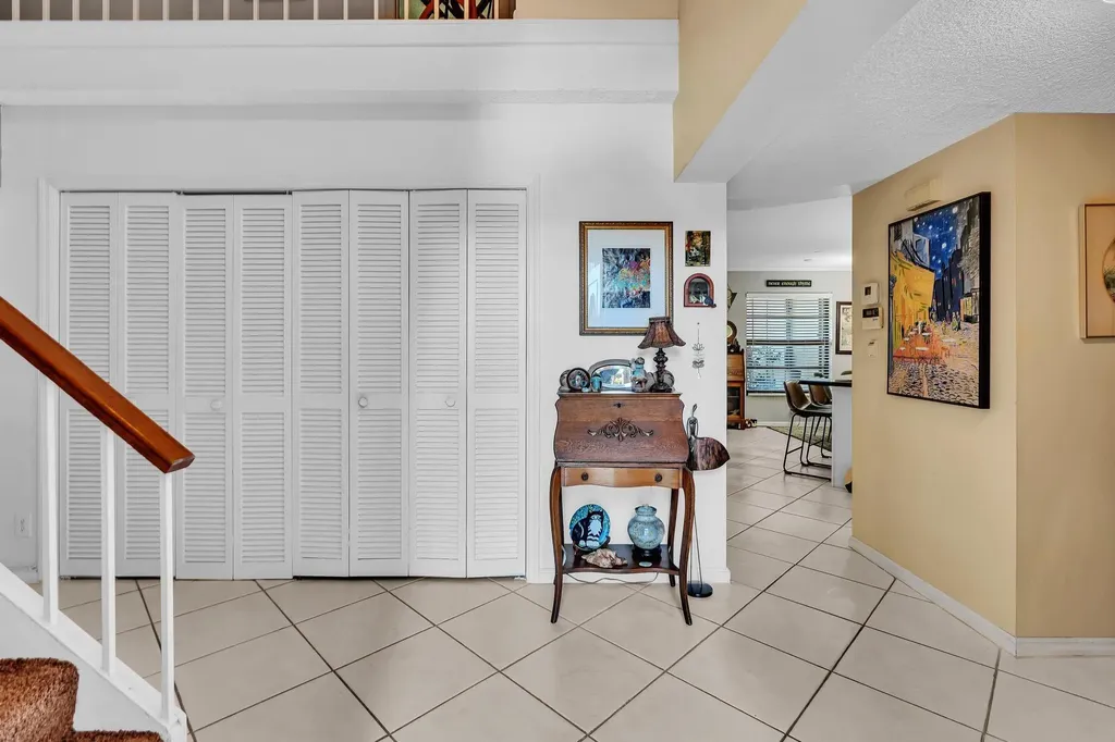 9050 Jacaranda Lane Plantation FL 33324