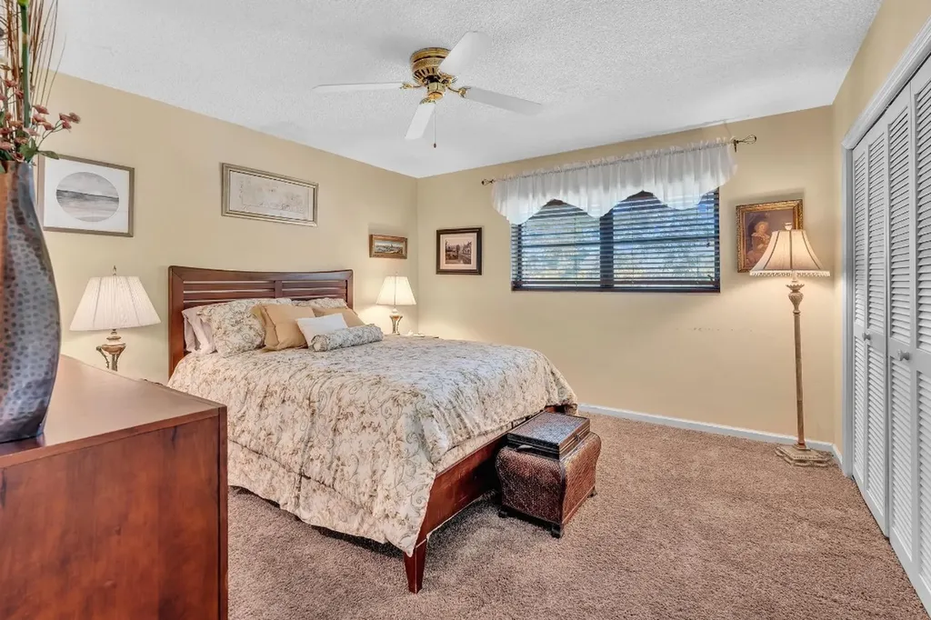 9050 Jacaranda Lane Plantation FL 33324
