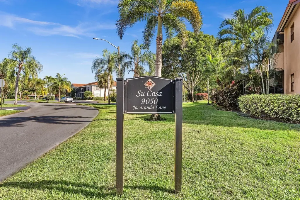 9050 Jacaranda Lane Plantation FL 33324