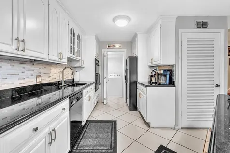 9050 Jacaranda Lane Plantation FL 33324