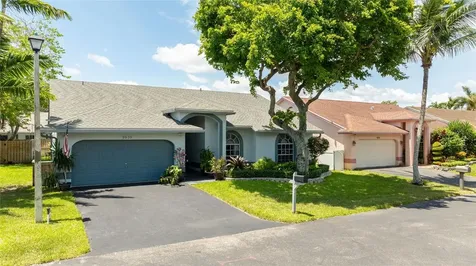 9910 NW 53rd Court Coral Springs FL 33076