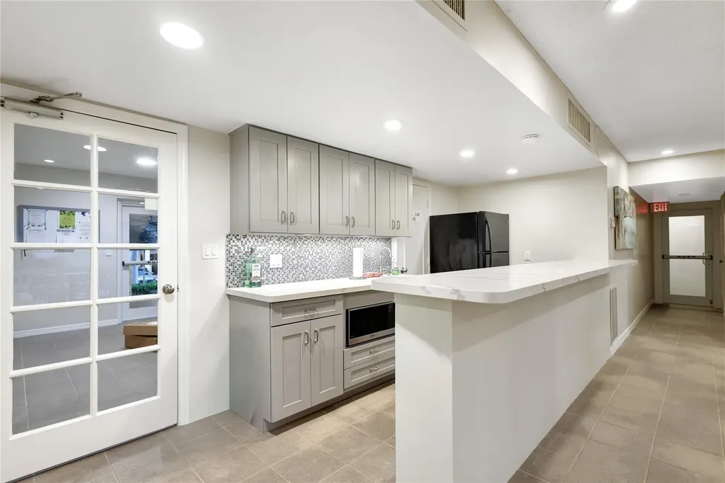 3050 NE 47th Court Fort Lauderdale FL 33308