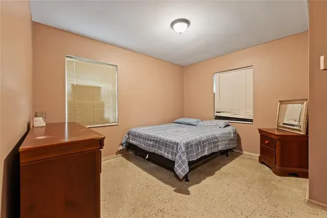2802 Avenue G Fort Pierce FL 34947