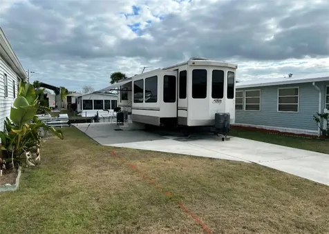 18 Shell Road Okeechobee FL 34974